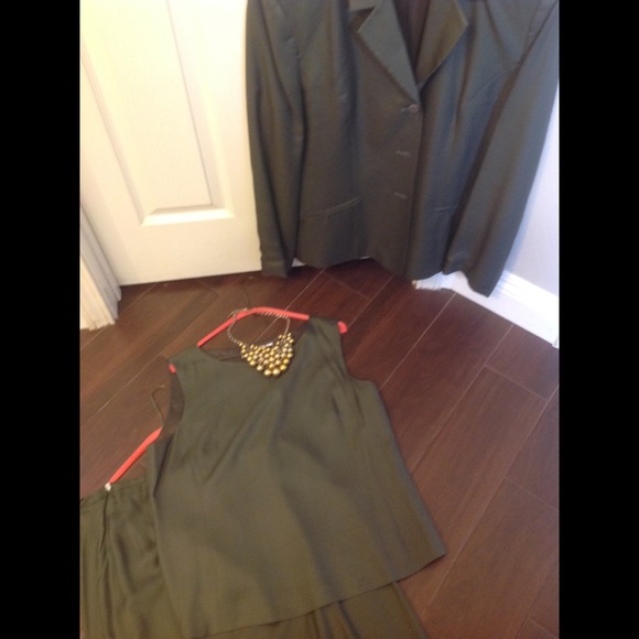 Amanda Smith Dresses & Skirts - 3️⃣ Piece Silk Suit Vintage Amanda Smith 🍸 EUC